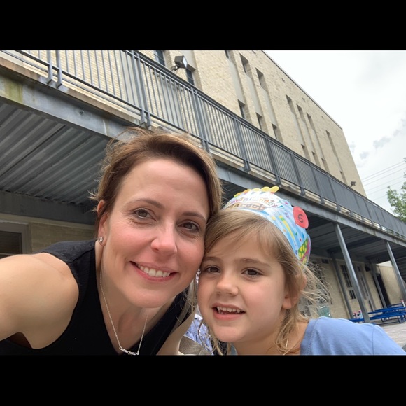 Meet your Posher, Becky - Picture 1 of 1